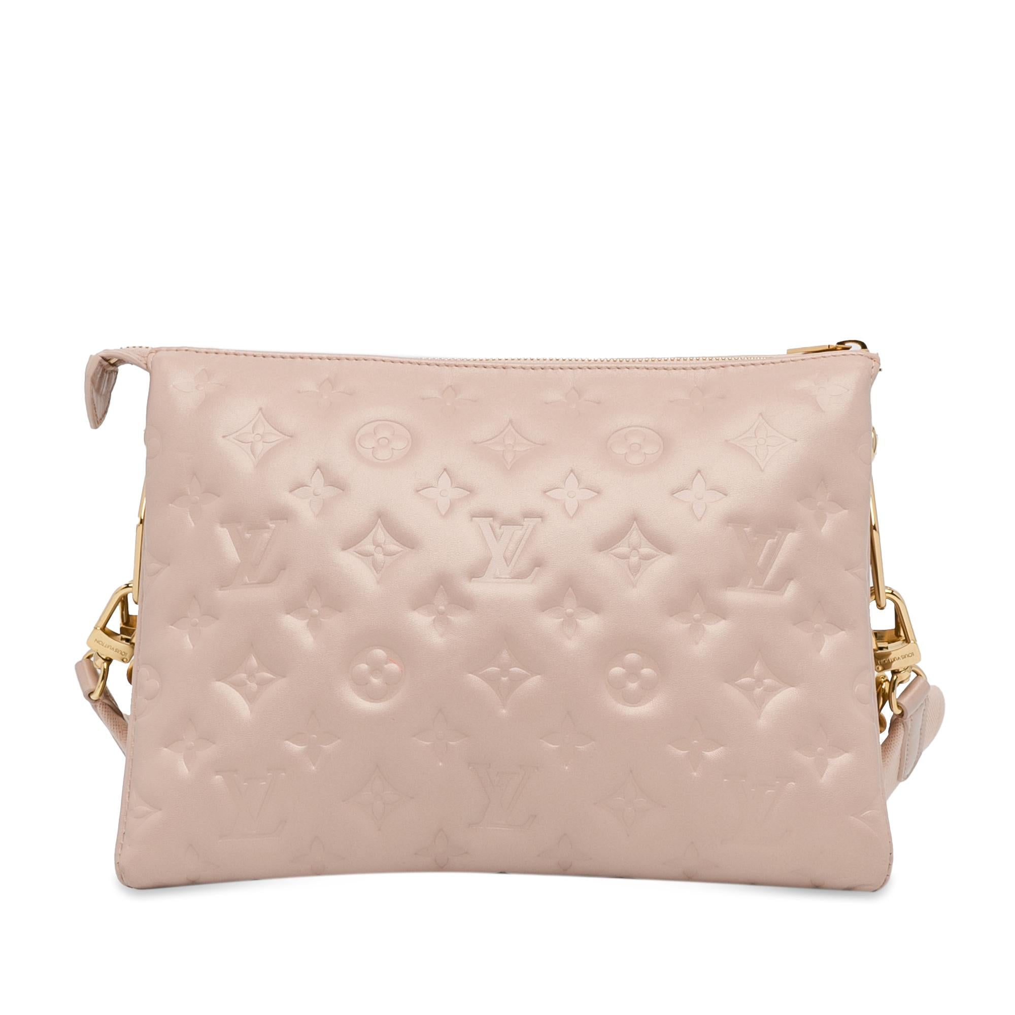 Louis Vuitton Monogram Fall In Love Coussin PM (SHG-5rP2ec)