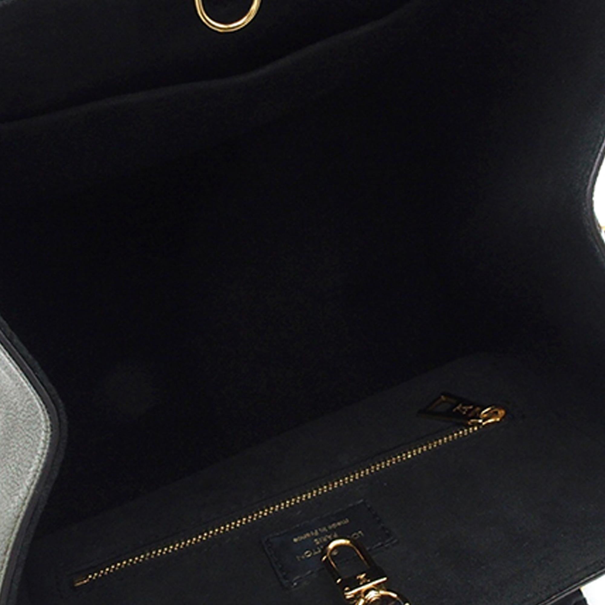 Louis Vuitton Monogram Fold Tote PM (SHG-CUbHXF)