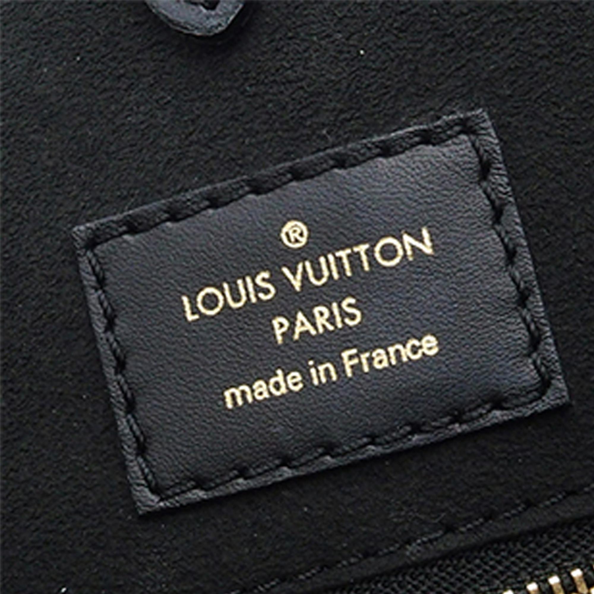 Louis Vuitton Monogram Fold Tote PM (SHG-CUbHXF)