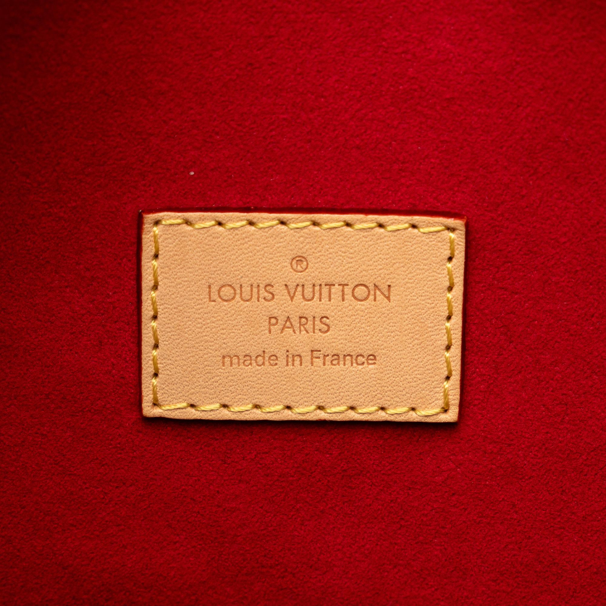 Louis Vuitton Monogram Gaia (SHG-4UlTkX)