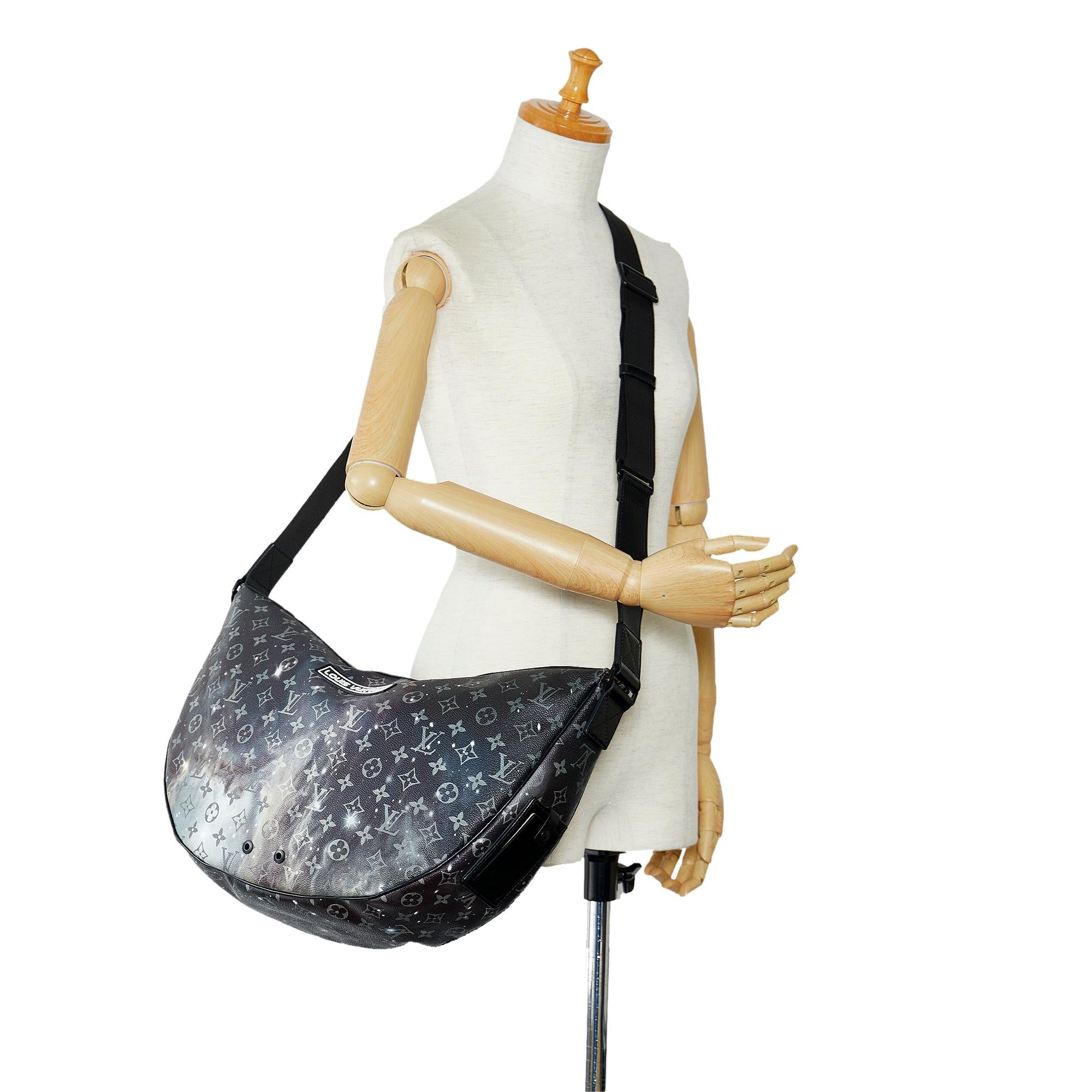 Louis Vuitton Monogram Galaxy Alpha Hobo (SHG-4MXgUX)