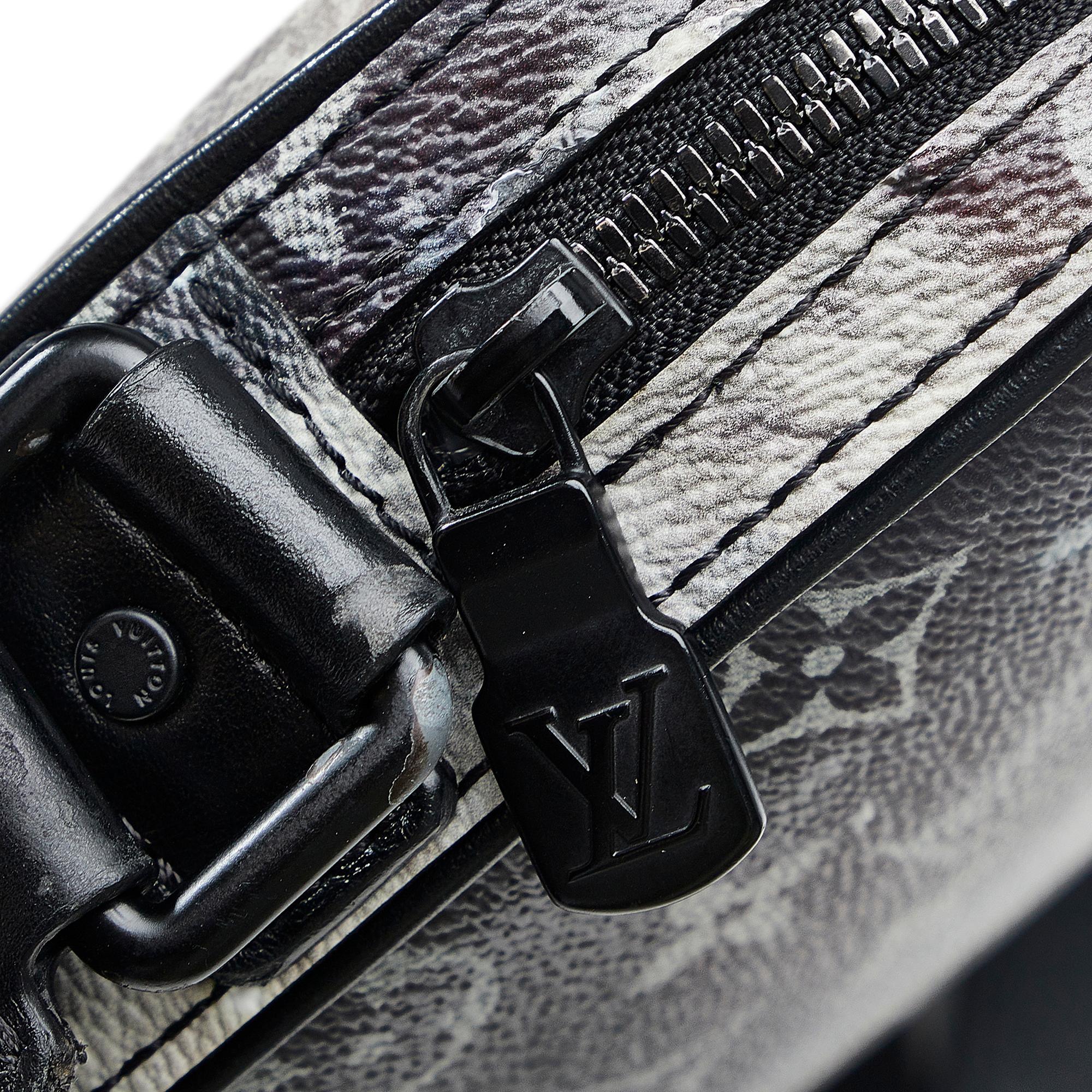 Louis Vuitton Monogram Galaxy Alpha Messenger (SHG-1KGtFs)