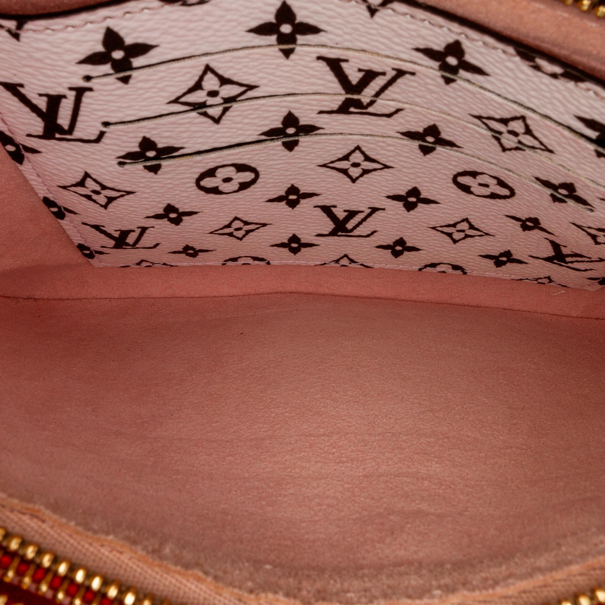 Louis Vuitton Monogram Giant Double Zip Pochette (SHG-19PTmJ)