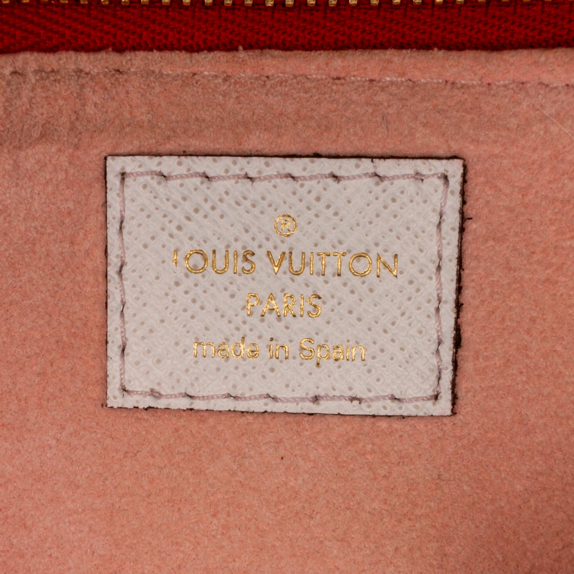 Louis Vuitton Monogram Giant Double Zip Pochette (SHG-19PTmJ)