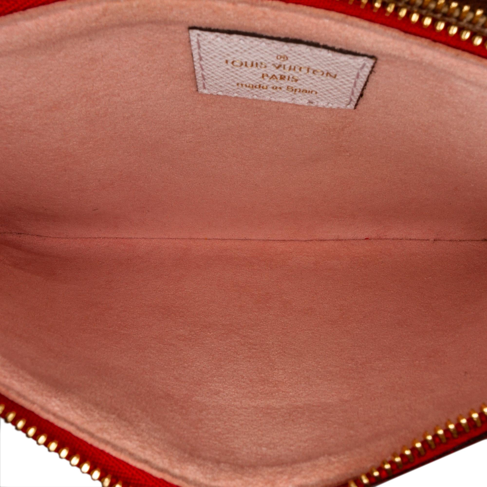 Louis Vuitton Monogram Giant Double Zip Pochette (SHG-19PTmJ)