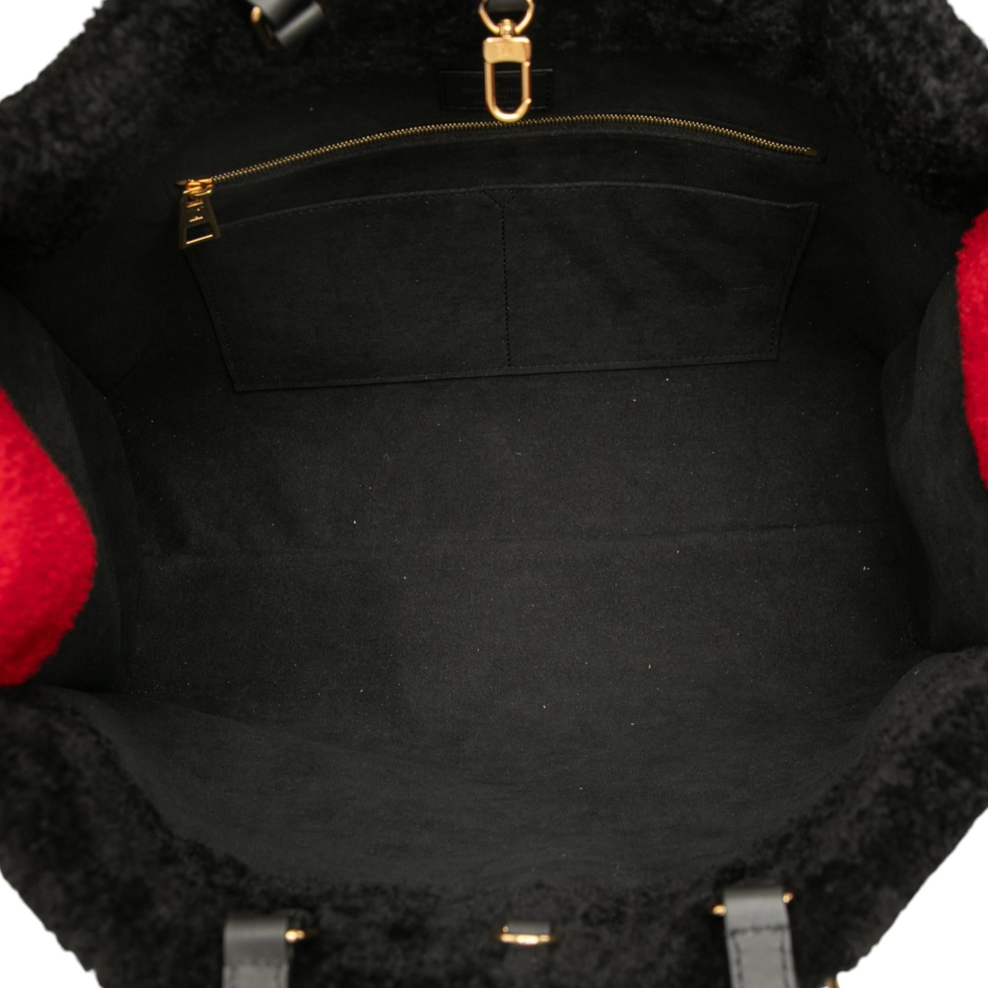 Louis Vuitton Monogram Giant Shearling Teddy Onthego GM