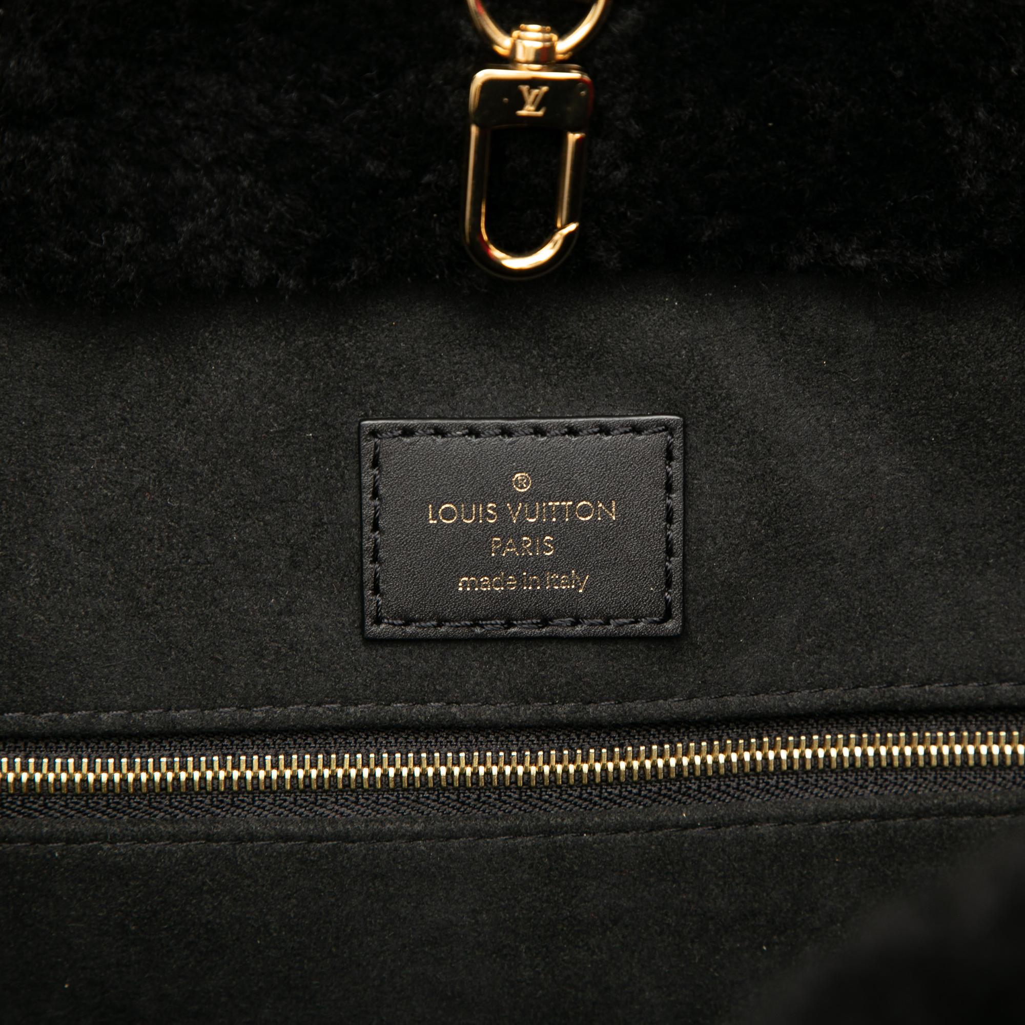 Louis Vuitton Monogram Giant Shearling Teddy Onthego GM