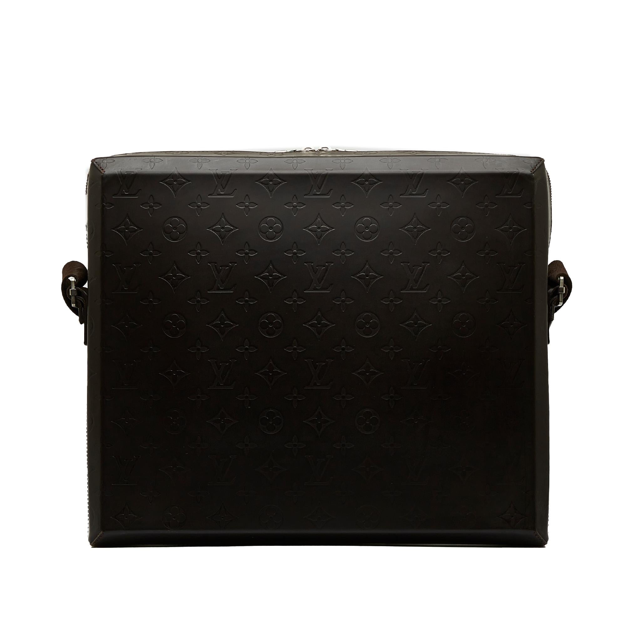 Louis Vuitton Monogram Glace Steve (SHG-qIpfzI)