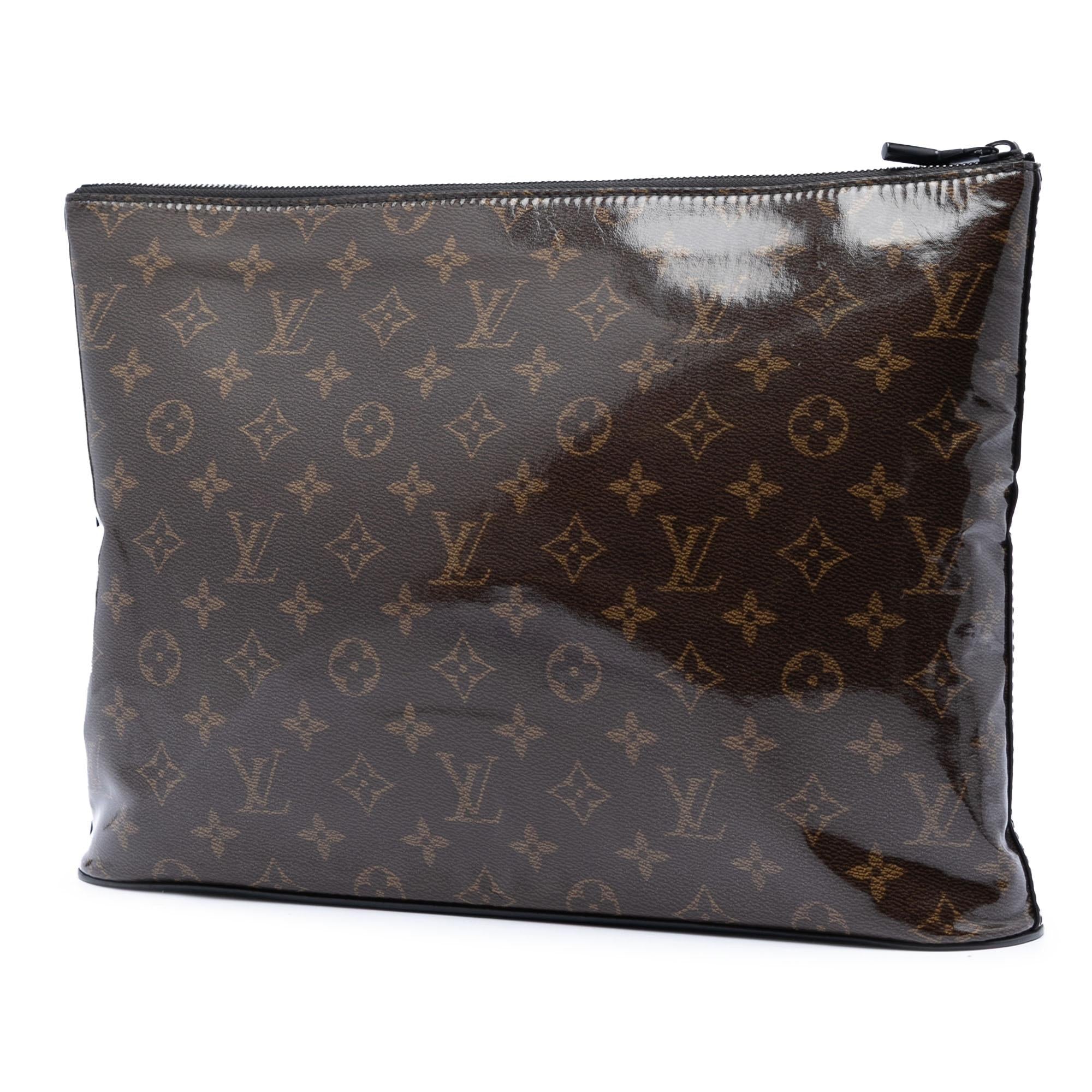 Louis Vuitton Monogram Glaze Pochette Cosmos
