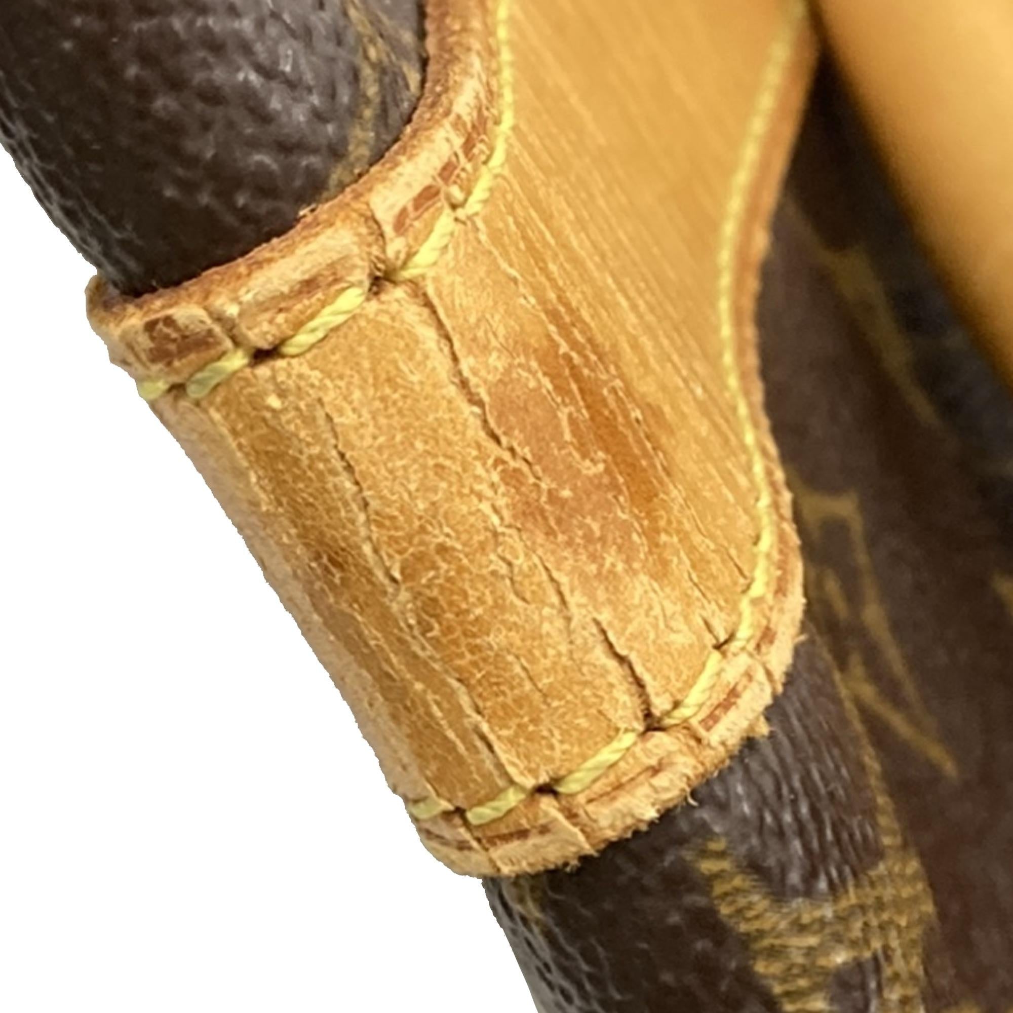 Louis Vuitton Monogram Keepall 50 (SHG-lwlXev)