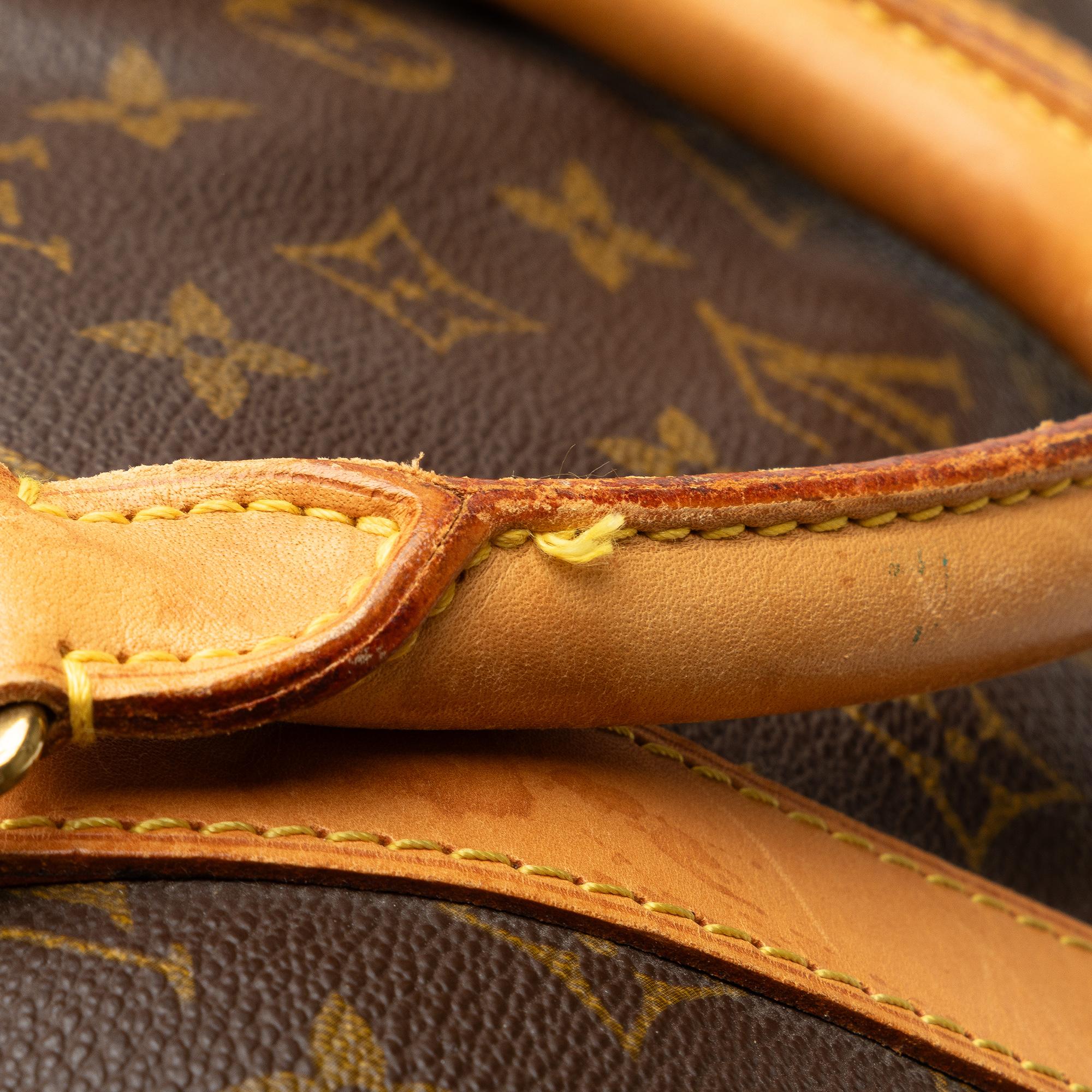 Louis Vuitton Monogram Keepall Bandouliere 55 (SHG-iT9064)
