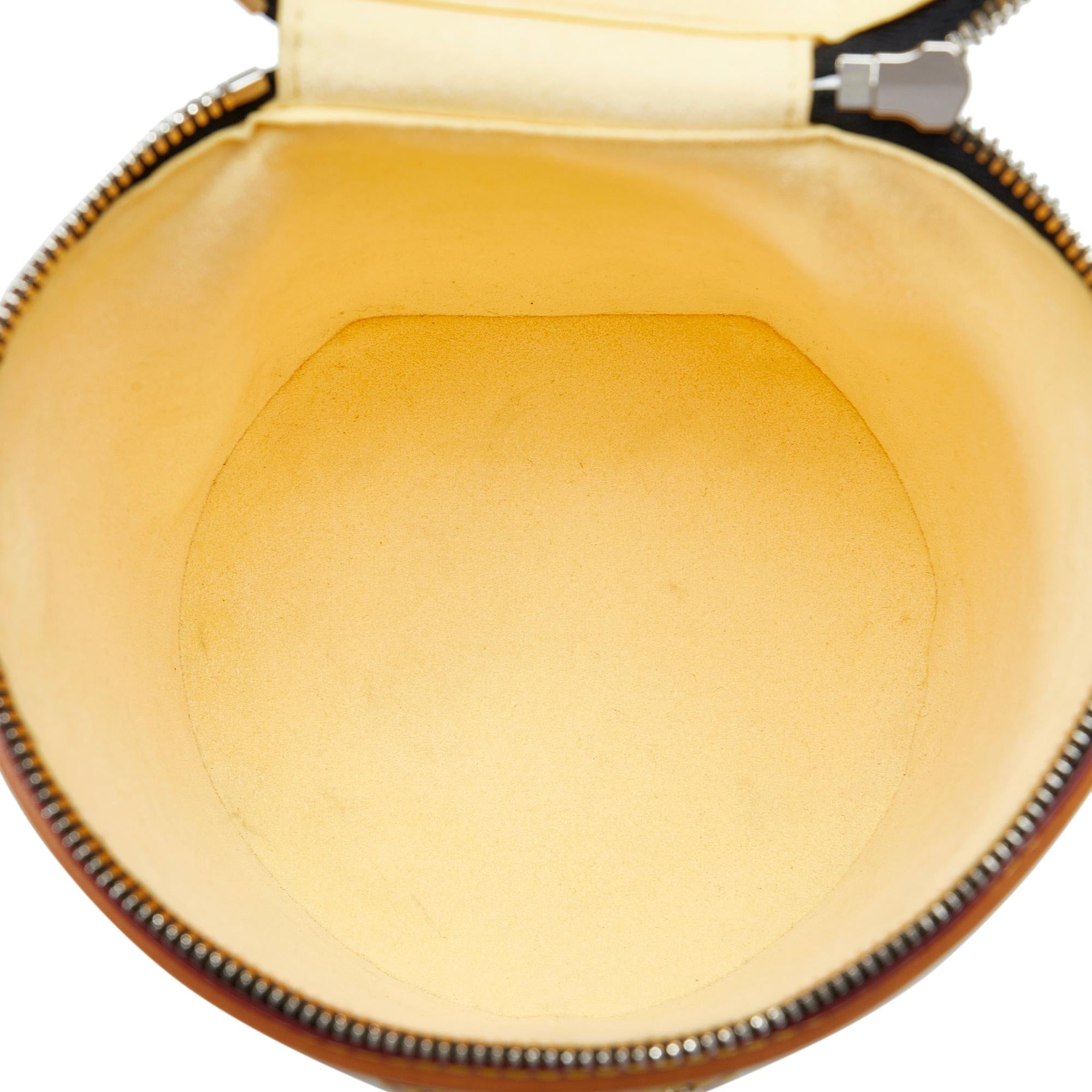 Louis Vuitton Monogram LV Pop Cannes (SHG-rEzBxU)