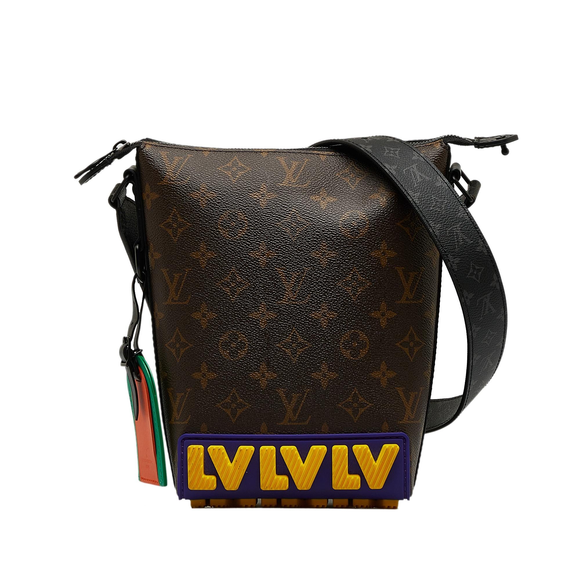 Louis Vuitton Monogram LV Rubber Cruiser (SHG-0BVDas)