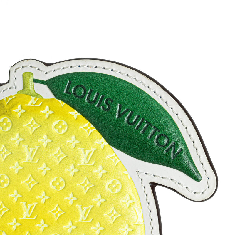 Louis Vuitton Monogram Lemon Charm Key Chain (SHG-iOZhLU)