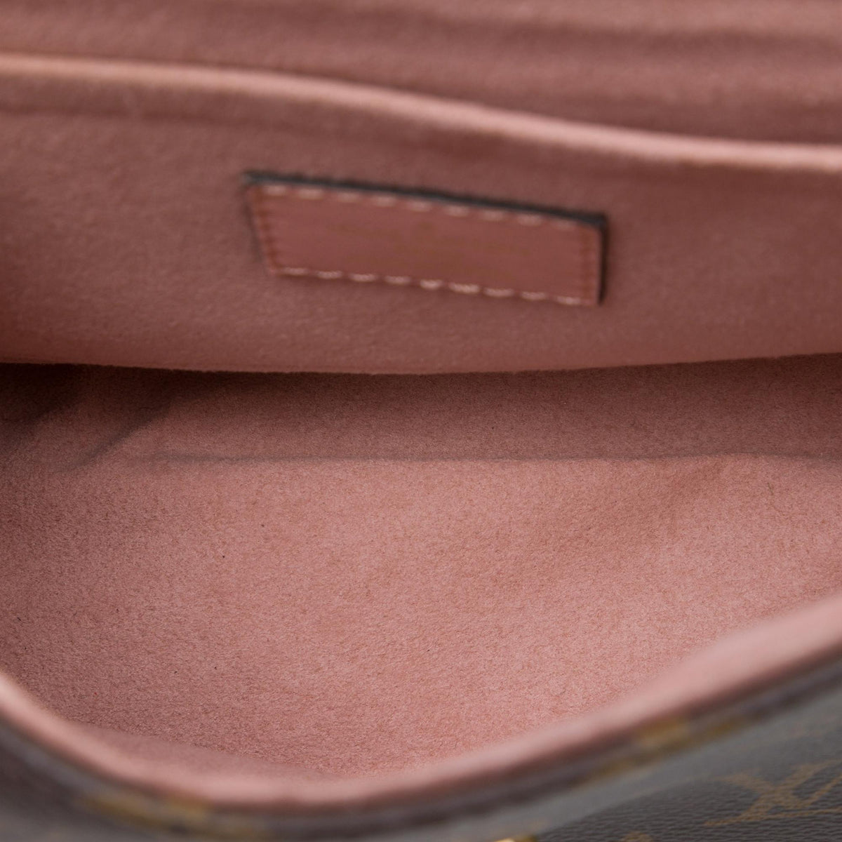 Louis Vuitton Monogram Locky BB