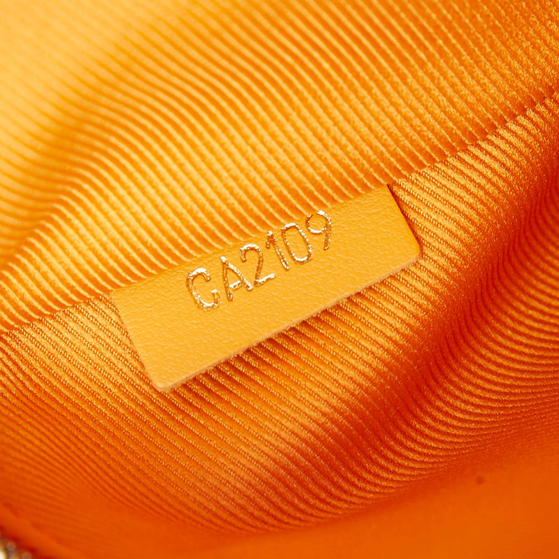 Louis Vuitton Monogram Logo Story Double Flat SHG yR4LBf LuxeDH louis-vuitton-monogram-logo-story-double-flat-shg-yr4lbf-luxedh