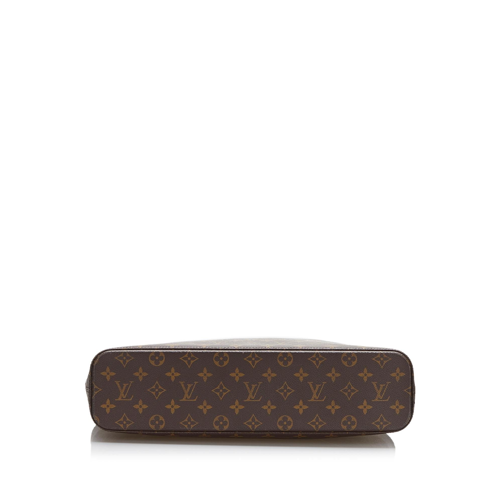 Louis Vuitton Monogram Luco (SHG-fAtE6M)