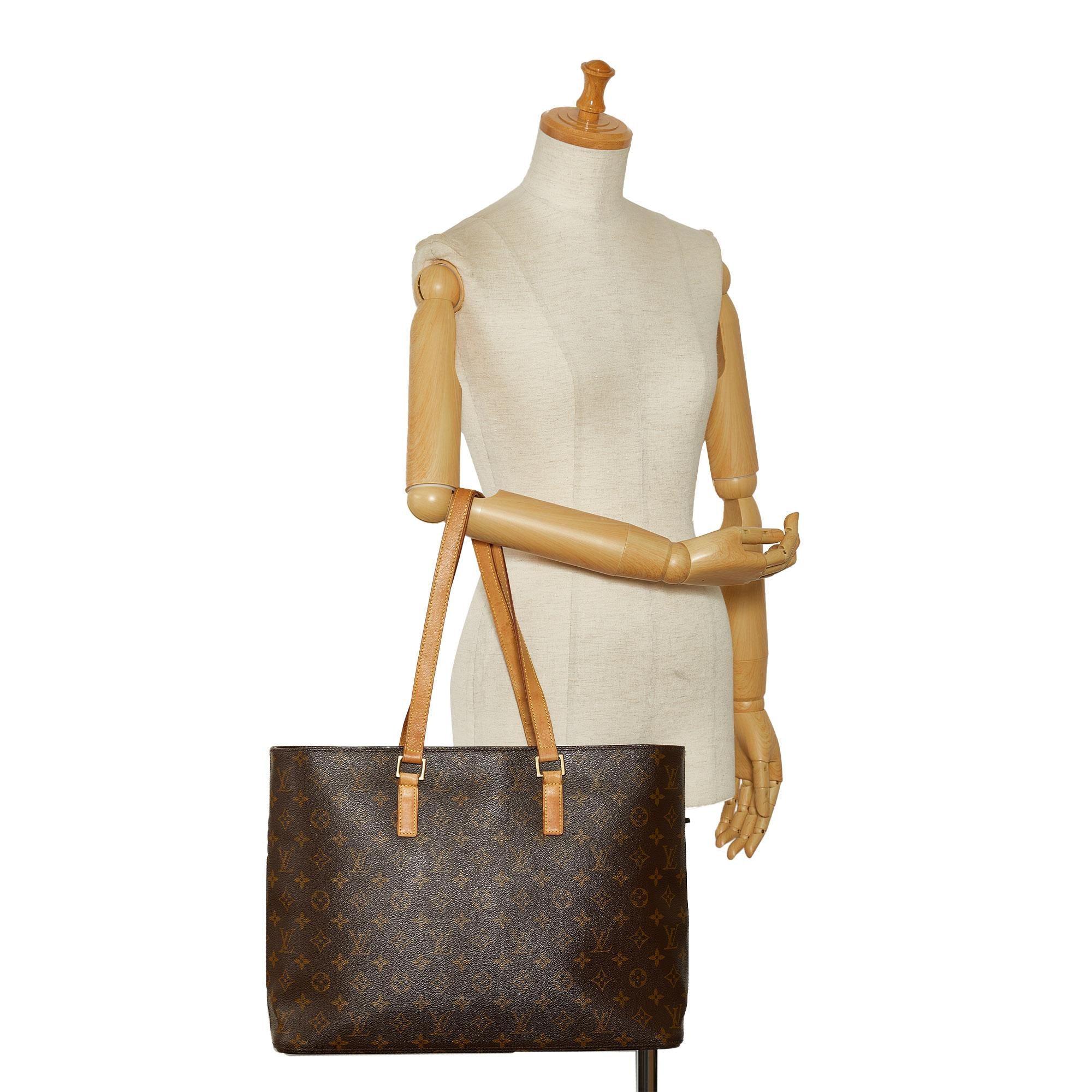 Louis Vuitton Monogram Luco (SHG-Venx2B)