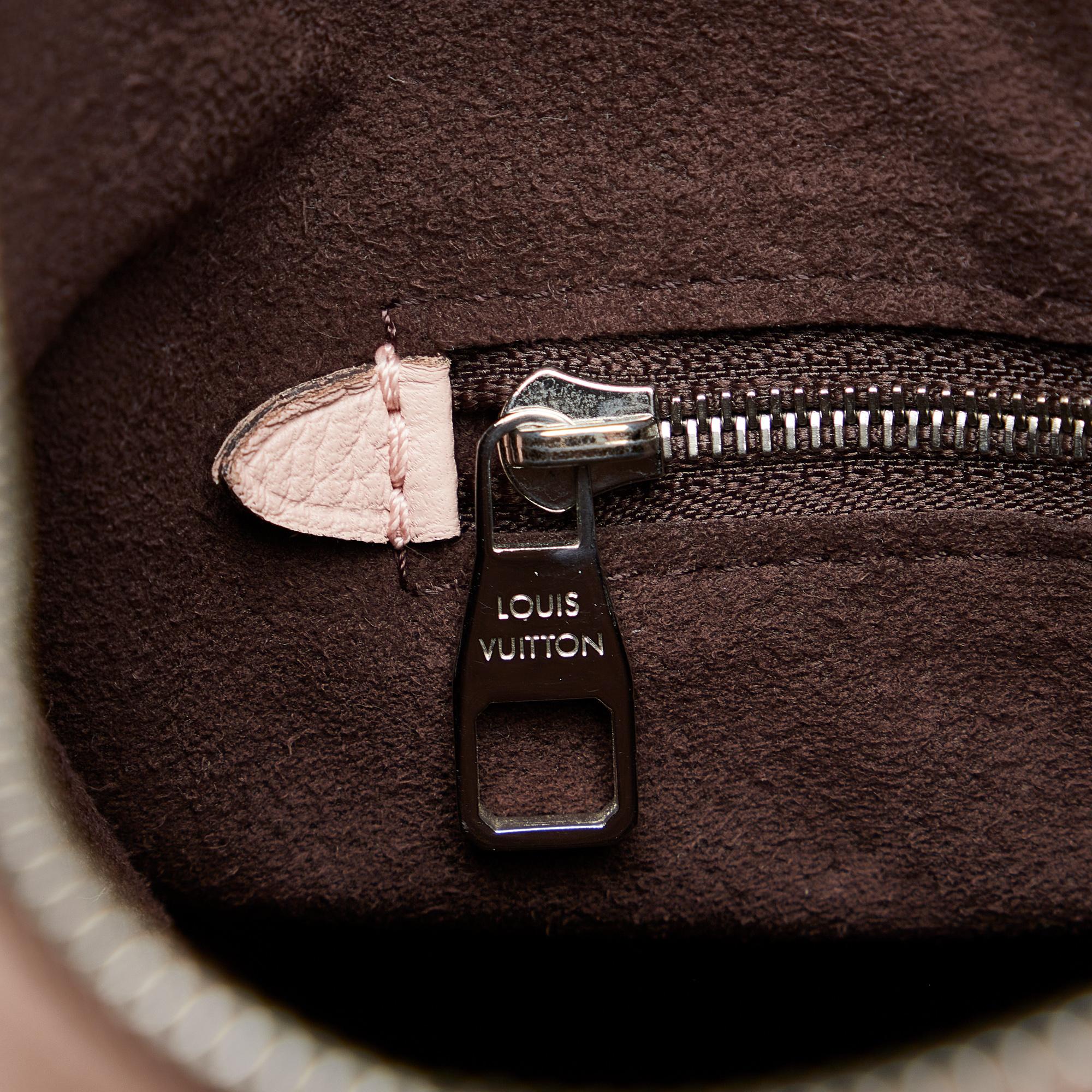 Louis Vuitton Monogram Mahina Babylone Chain BB (SHG-kgcBQV)