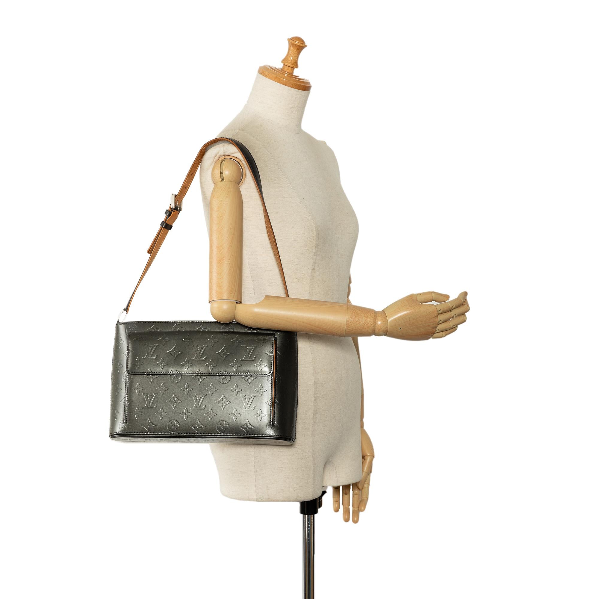 Louis Vuitton Monogram Mat Alston (SHG-DsrvFi)
