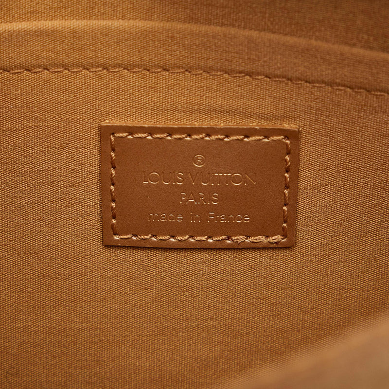 Louis Vuitton Monogram Mat Shelton (SHG-qpLV6E) – LuxeDH