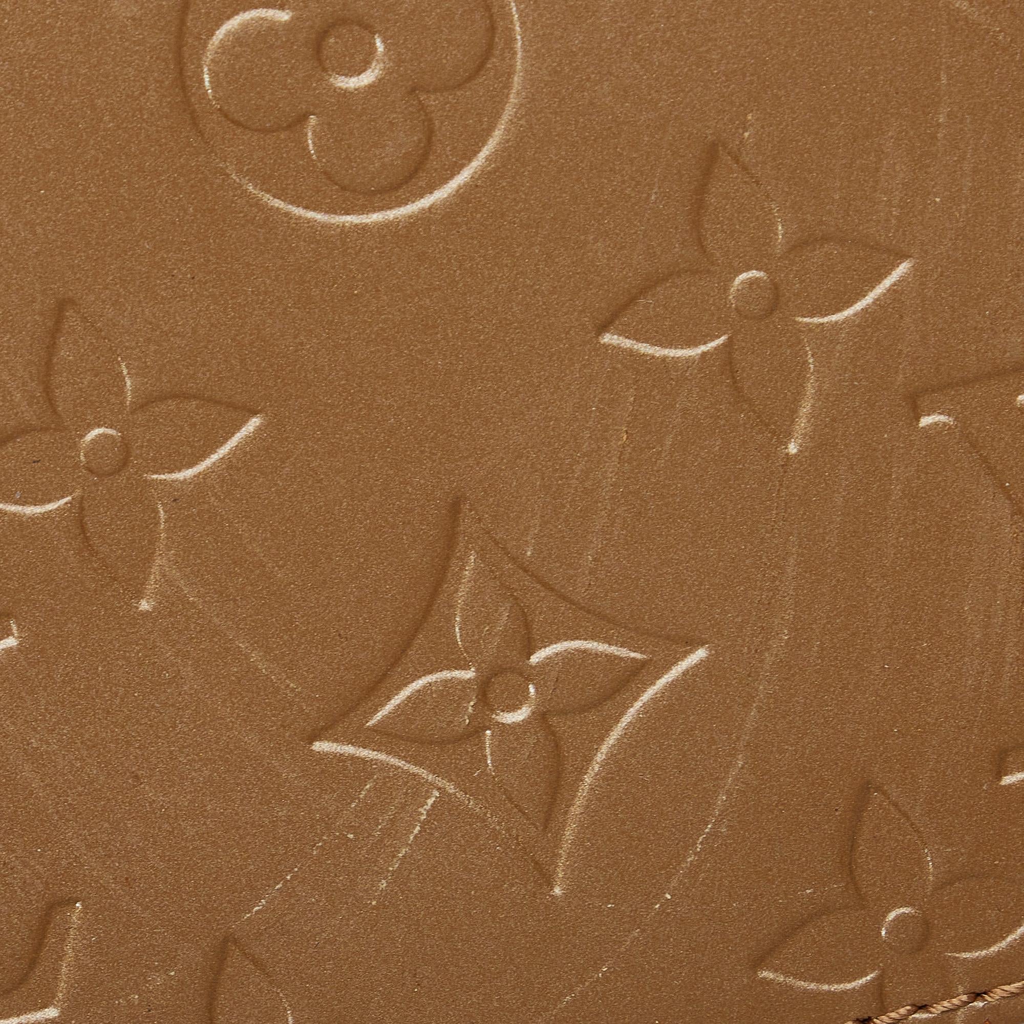 Louis Vuitton Monogram Mat Shelton (SHG-0jCId4)