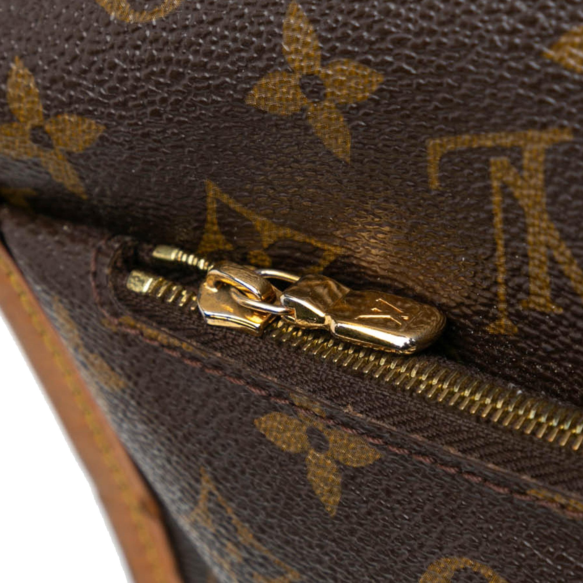 Louis Vuitton Monogram Menilmontant MM (SHG-PpU73F)