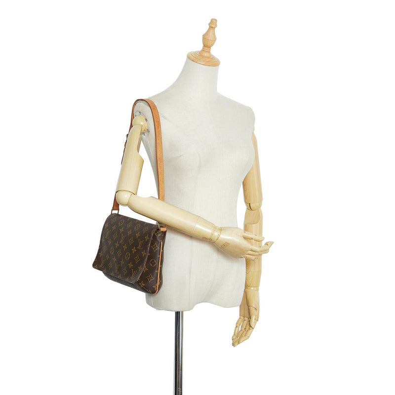 Louis Vuitton Monogram Musette Tango Long Strap (SHG-Ipi8Dx) – LuxeDH