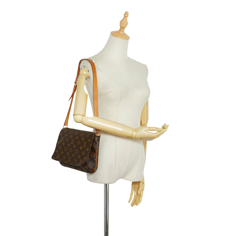 Pre-Owned Louis Vuitton Musette Tango Short Strap Monogram 