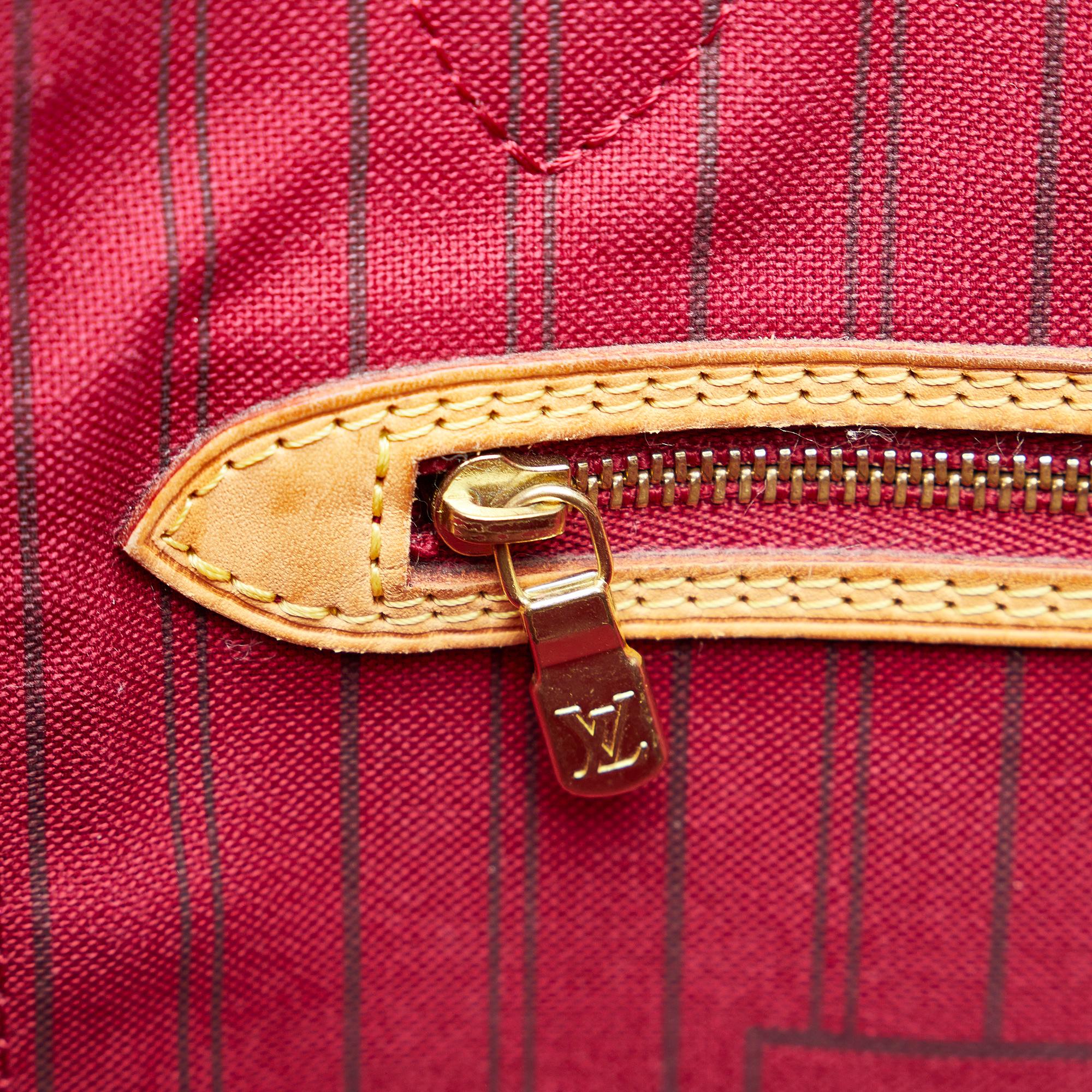 Louis Vuitton Monogram Neverfull MM (SHG-vhmfh9)