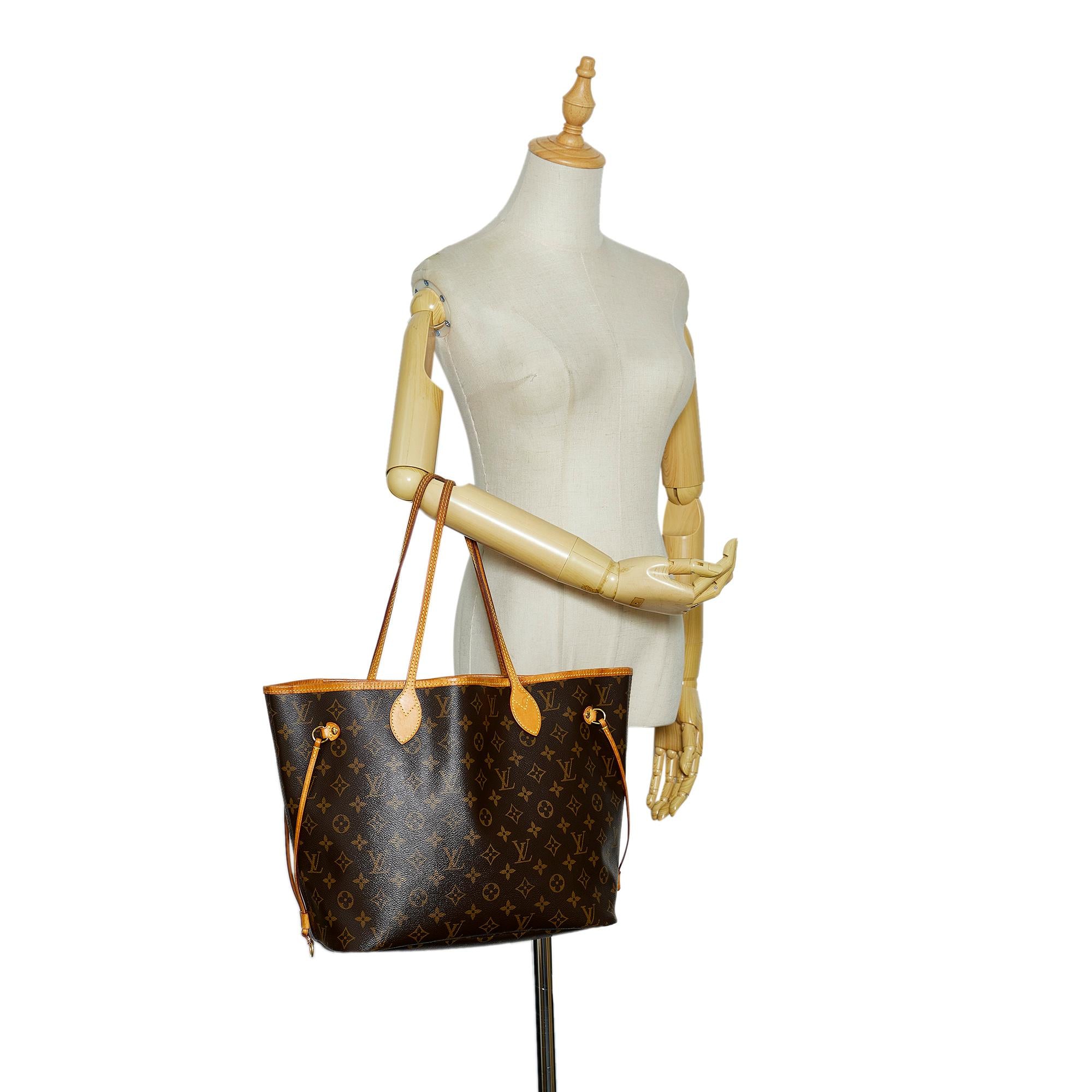 Louis Vuitton Monogram Neverfull MM (SHG-vhmfh9)