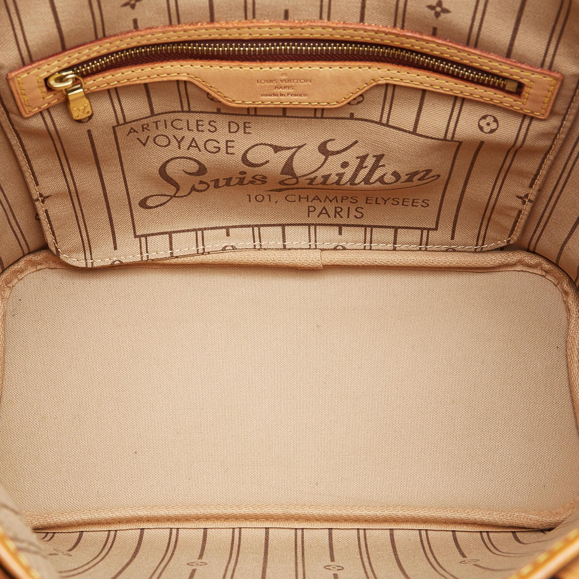 Louis Vuitton Monogram Neverfull PM (SHG-FnV3Ct)