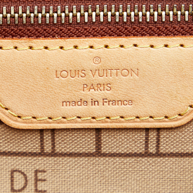 Louis Vuitton Monogram Neverfull PM (SHG-FnV3Ct)