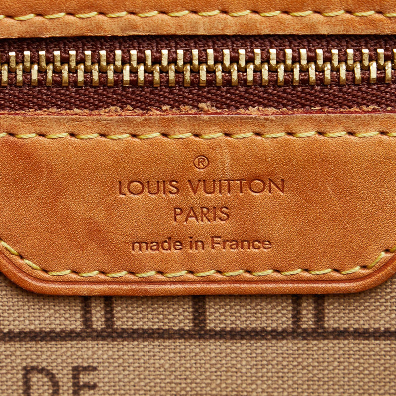 Louis Vuitton Monogram Neverfull PM (SHG-qbiade)