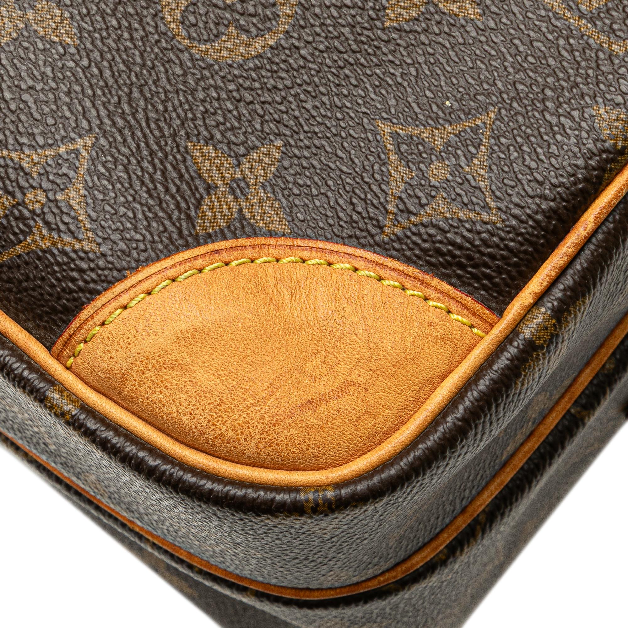 Louis Vuitton Monogram Nil Crossbody