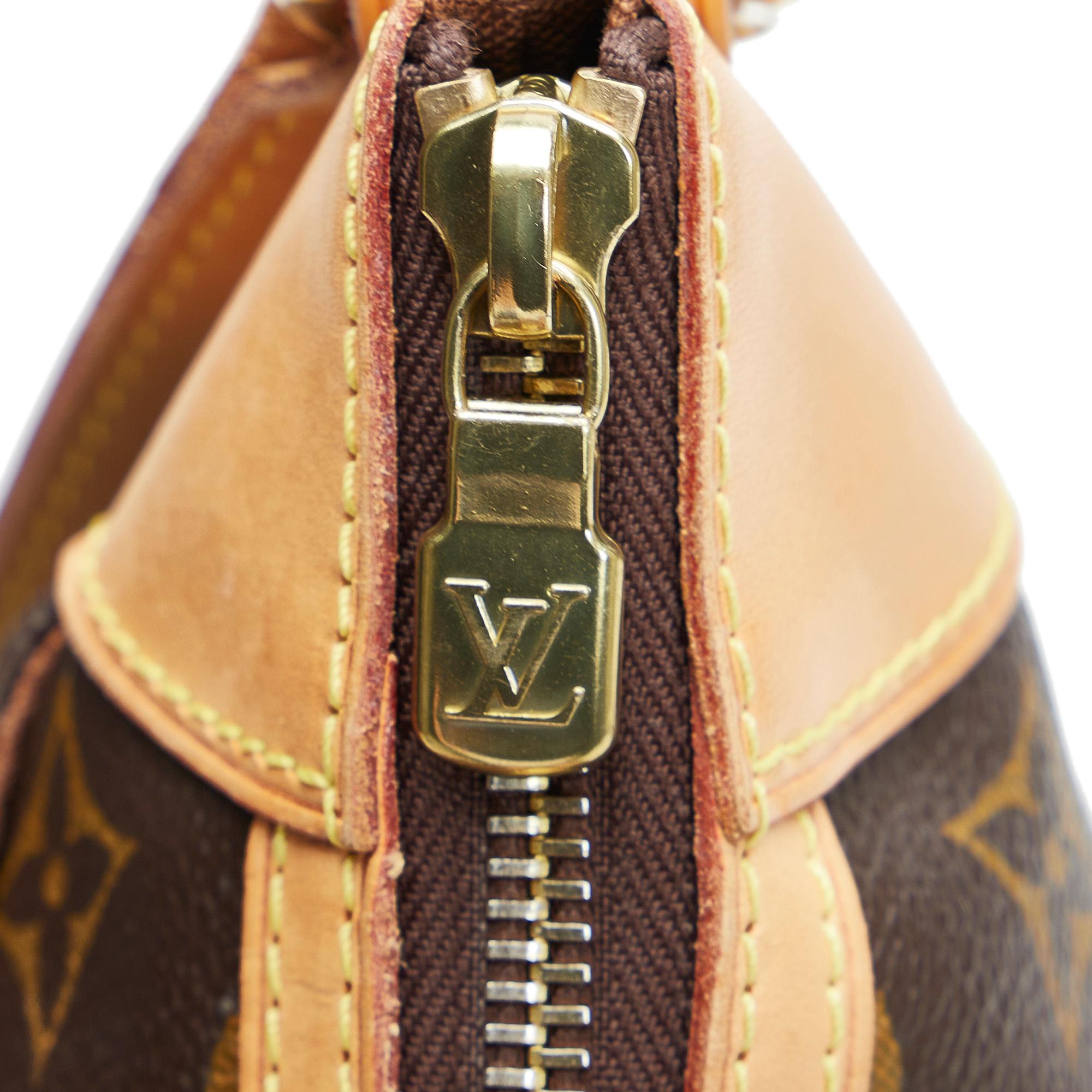 Louis Vuitton Monogram Odeon PM (SHG-H12CeC)