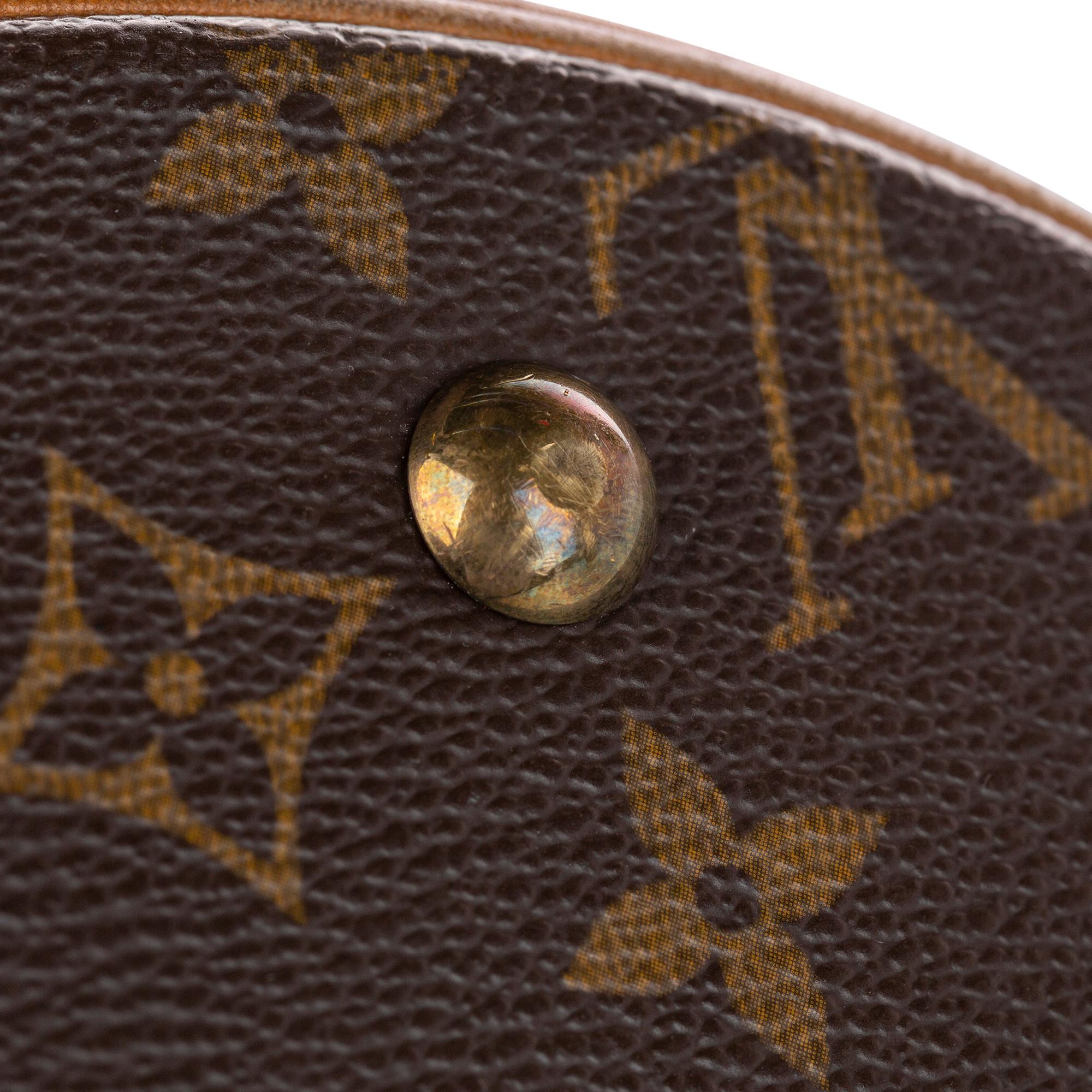 Louis Vuitton Monogram Petit Bucket (SHG-dkdR4h)