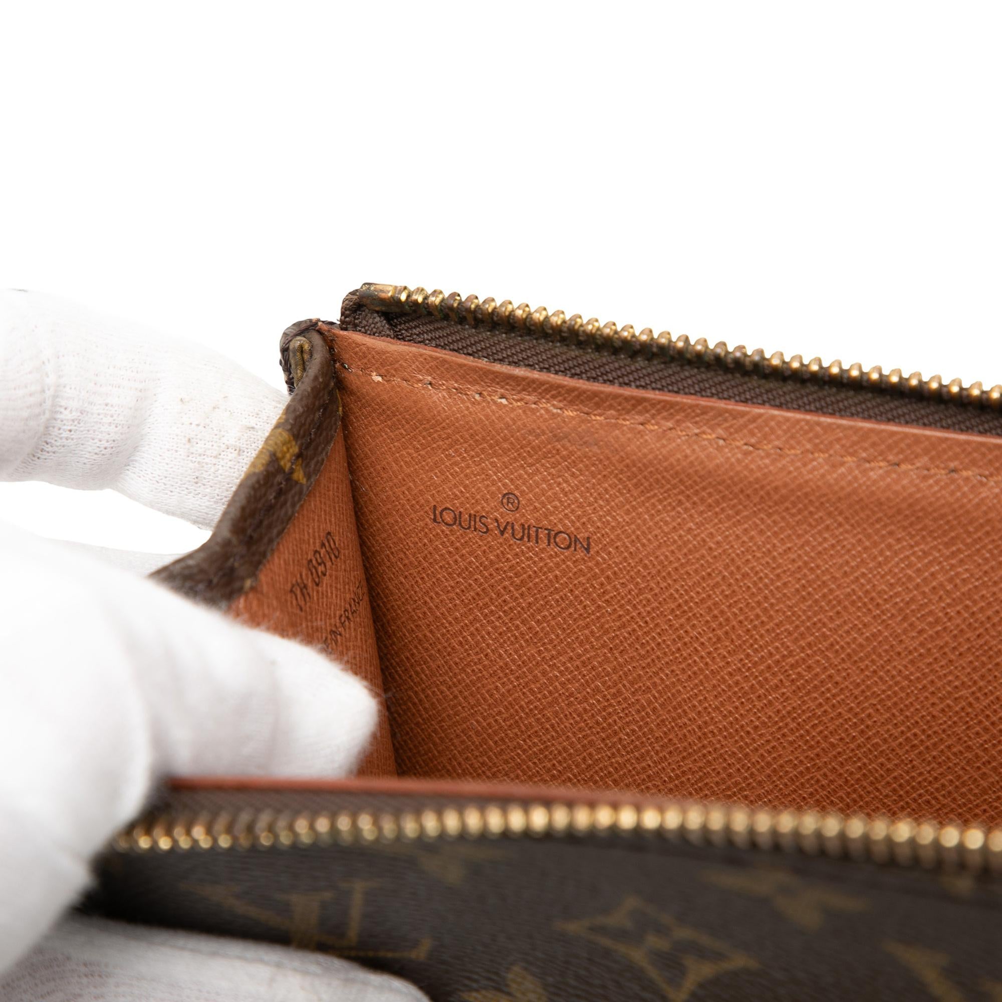 Louis Vuitton Monogram Poche Documents Portfolio 30