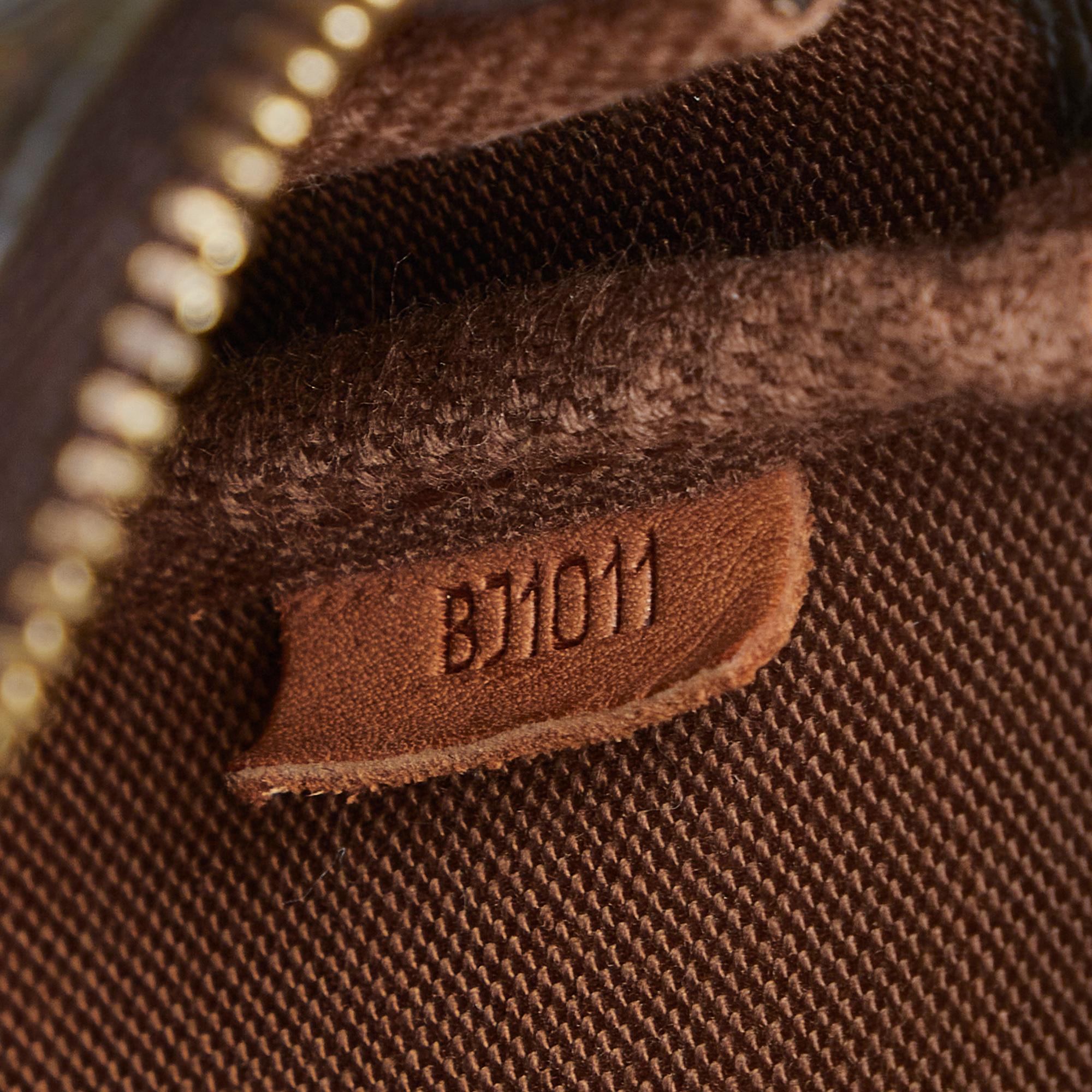 Louis Vuitton Monogram Pochette Accessoires (SHG-cTrqbu)