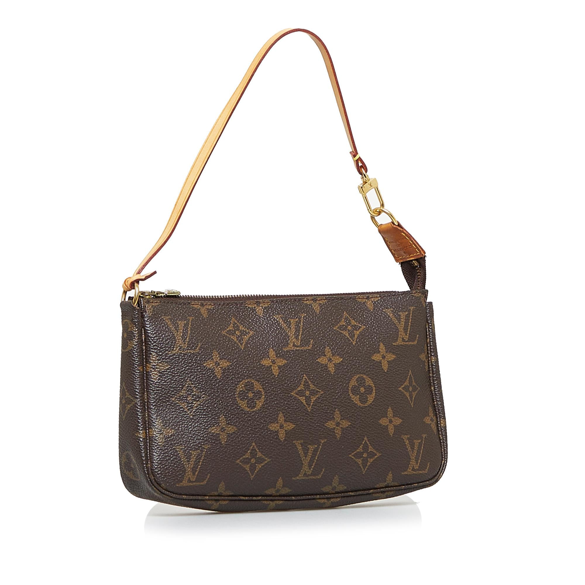 Louis Vuitton Monogram Pochette Accessoires (SHG-ak7Lcj)