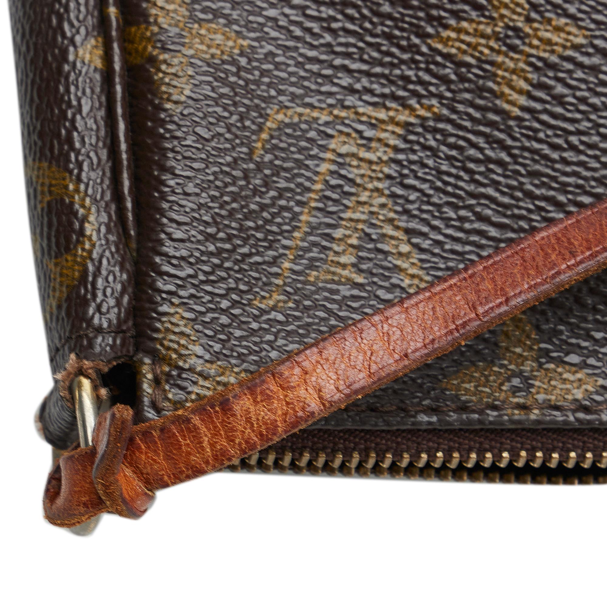 Louis Vuitton Monogram Pochette Accessoires (SHG-jg8b24)