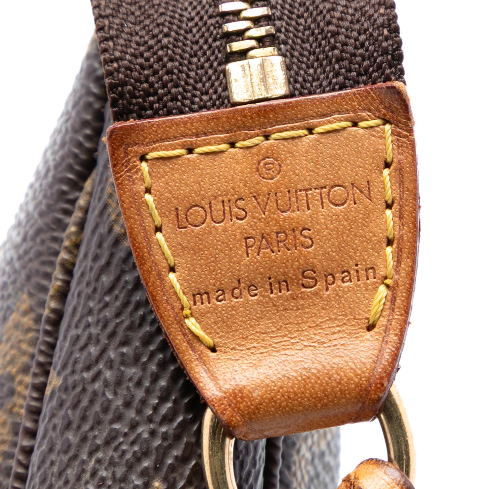 Louis Vuitton Monogram Pochette Accessoires