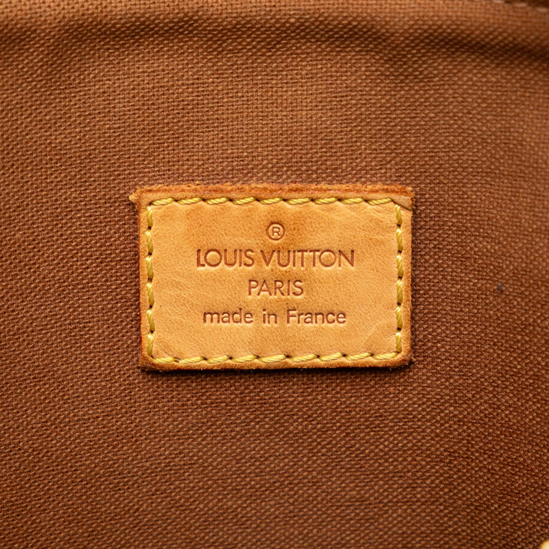 Louis Vuitton Monogram Pochette Bosphore (SHG-xWPXB7)