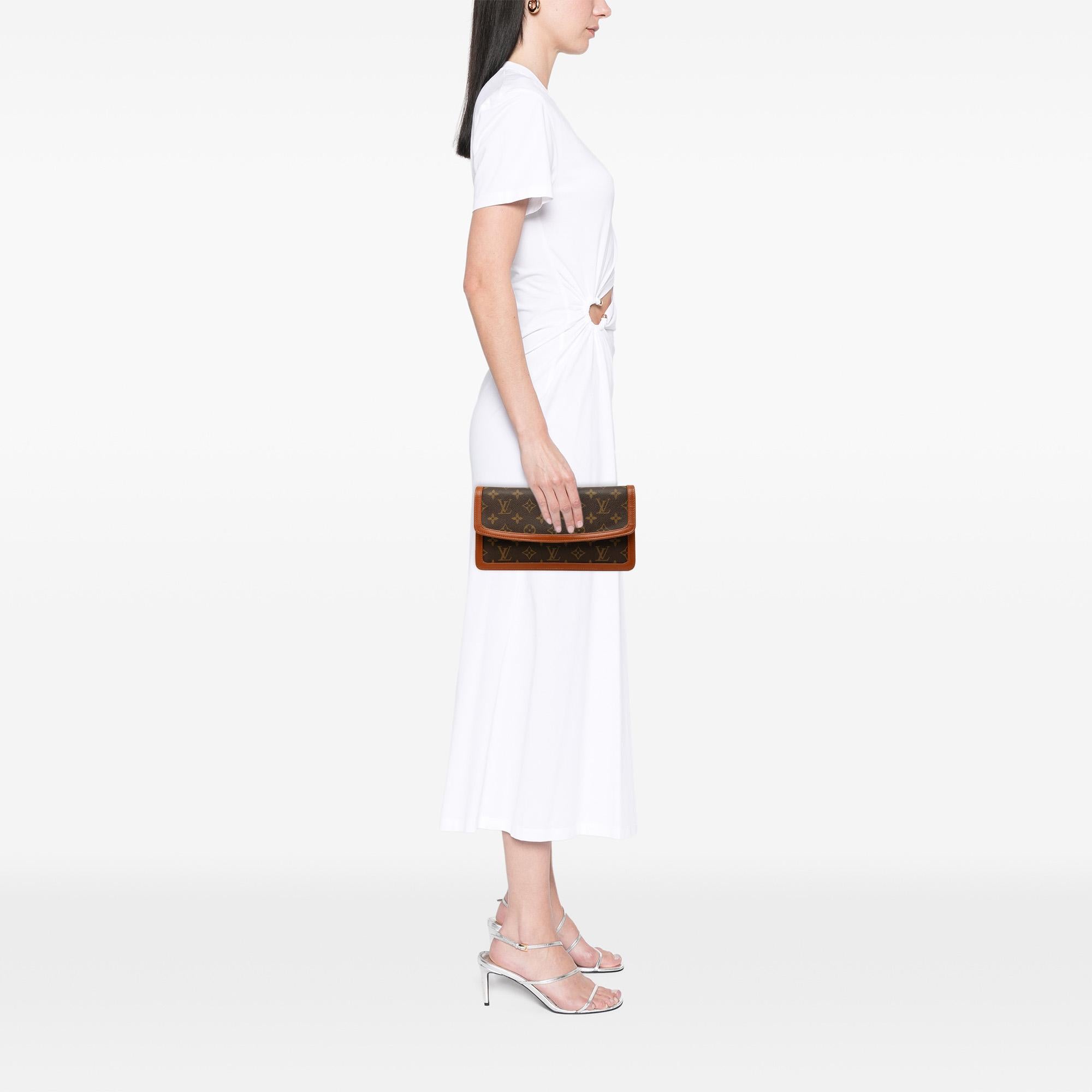 Louis Vuitton Monogram Pochette Dame PM
