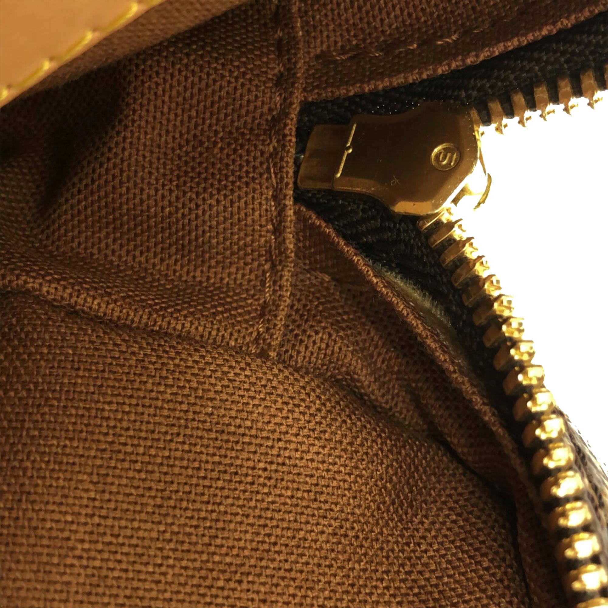 Louis Vuitton Monogram Pochette Gange (SHG-nq7IFB)