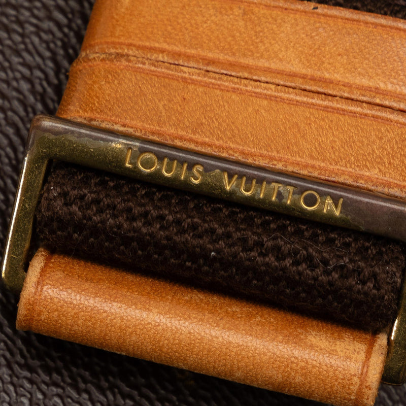 Louis Vuitton Monogram Pochette Gange (SHG-mzNu6y)
