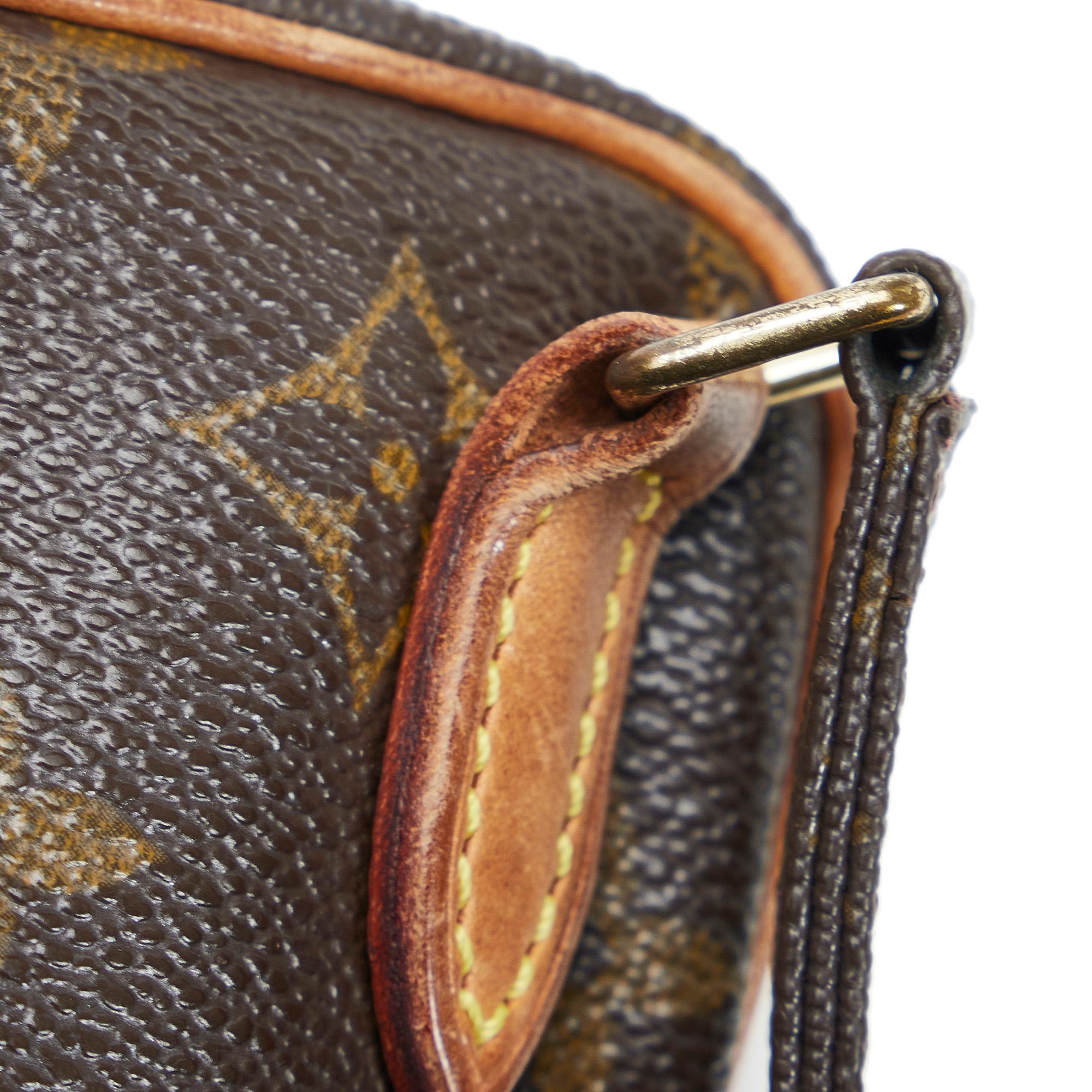 Louis Vuitton Monogram Pochette Marly Bandouliere (SHG-aZRvbS)