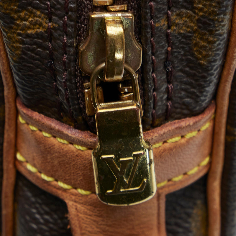 Louis Vuitton Monogram Pochette Marly Bandouliere (SHG-aZRvbS)