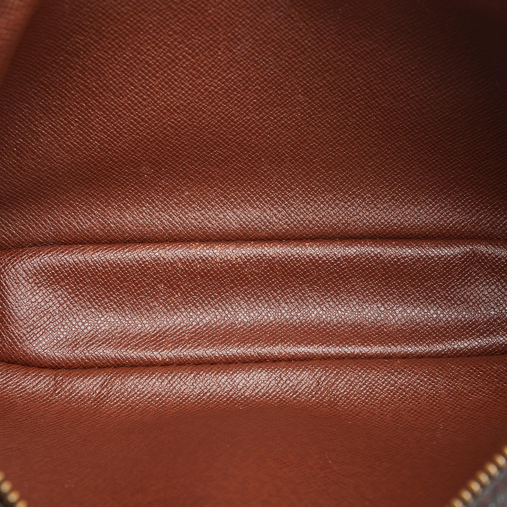 Louis Vuitton Monogram Pochette Marly Bandouliere (SHG-aZRvbS)