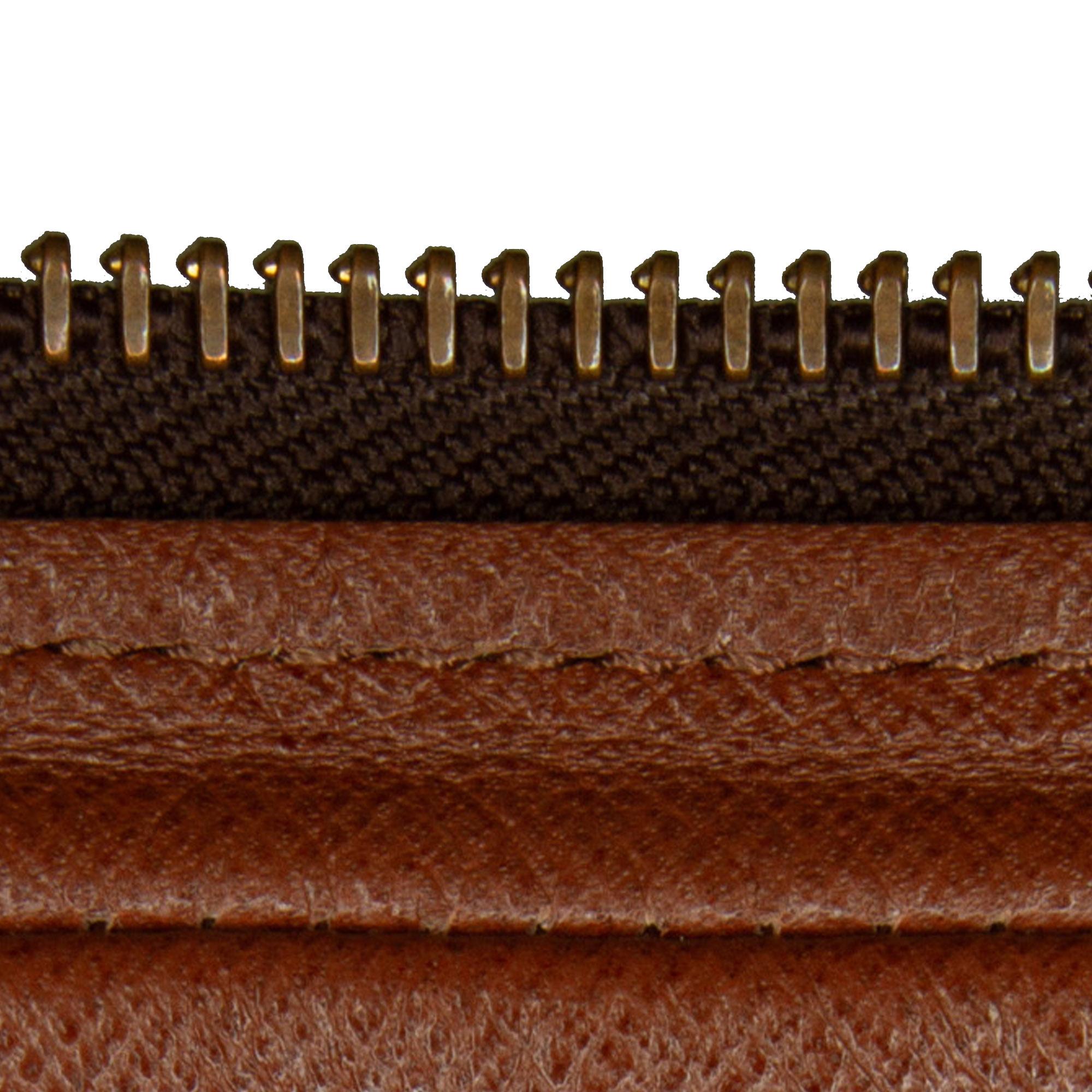 Louis Vuitton Monogram Pochette Marly Bandouliere (SHG-FWq3Sr)